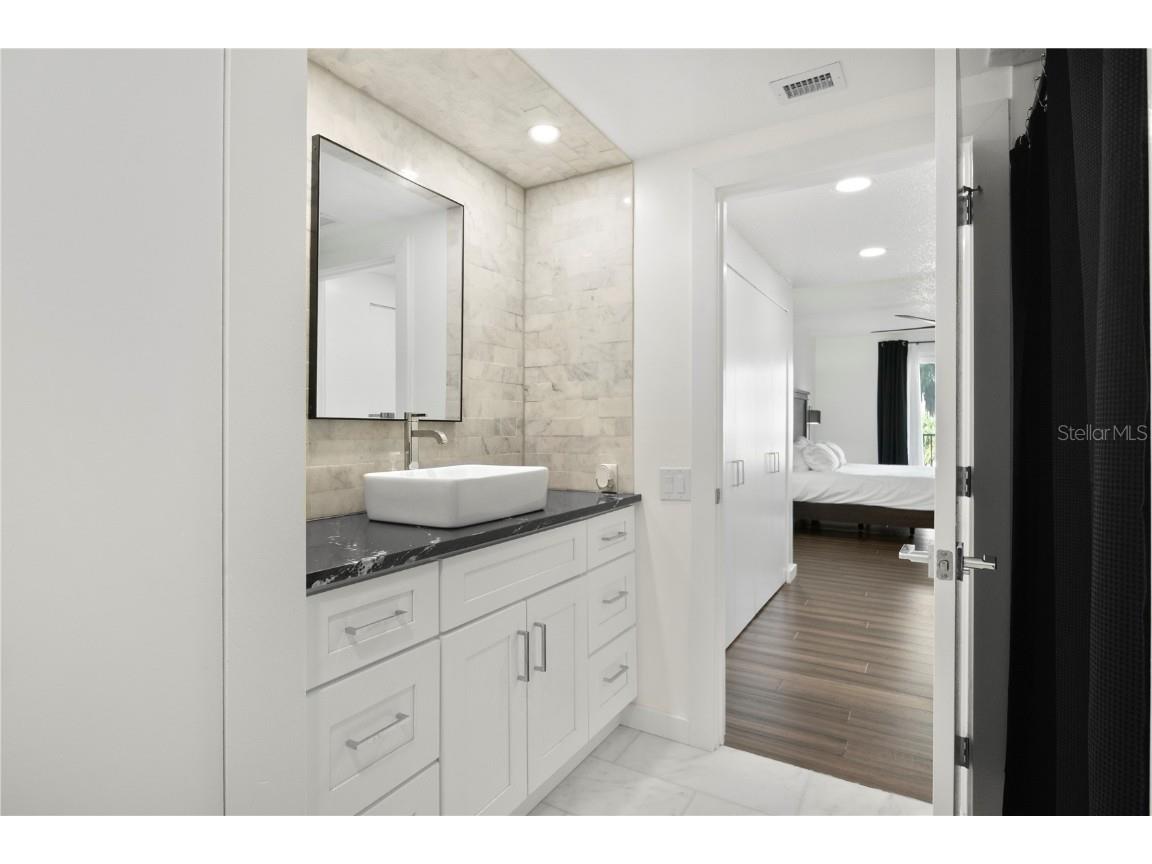 1501 Gulf Boulevard #201 Clearwater Beach FL 33767 TB8395304 image25