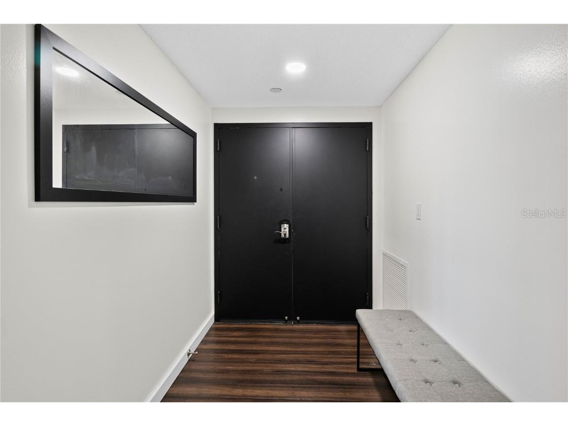 1501 Gulf Boulevard #201 Clearwater Beach FL 33767 TB8395304 image5