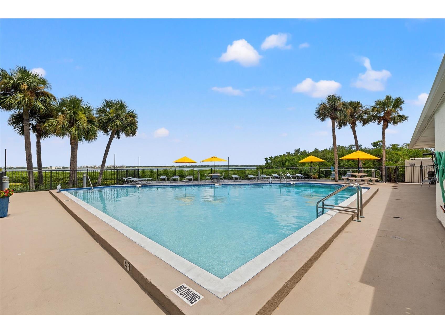 1501 Gulf Boulevard #205 Clearwater Beach FL 33767 - INTRACOASTAL WATERWAY TB8490788 image24