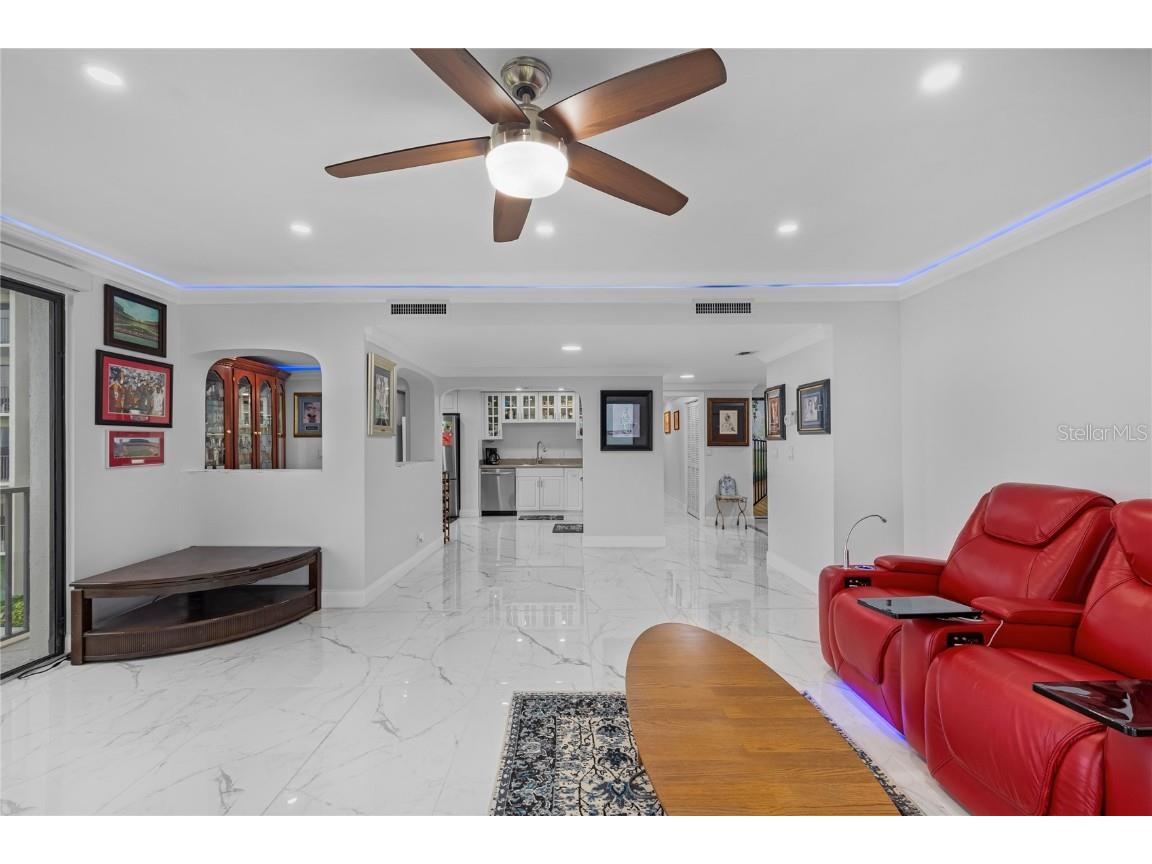 1501 Gulf Boulevard #305 Clearwater Beach FL 33767 TB8424666 image10