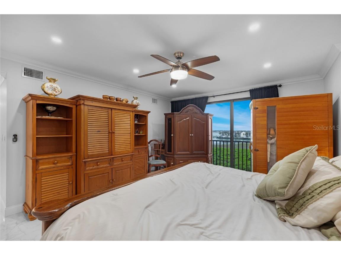 1501 Gulf Boulevard #305 Clearwater Beach FL 33767 TB8424666 image18