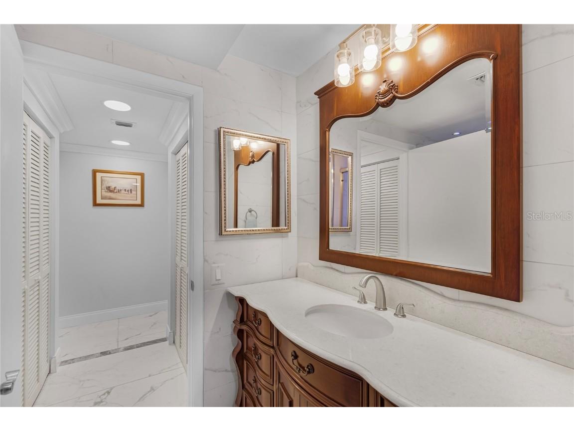 1501 Gulf Boulevard #305 Clearwater Beach FL 33767 TB8424666 image20