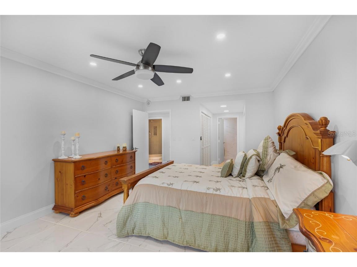 1501 Gulf Boulevard #305 Clearwater Beach FL 33767 TB8424666 image23