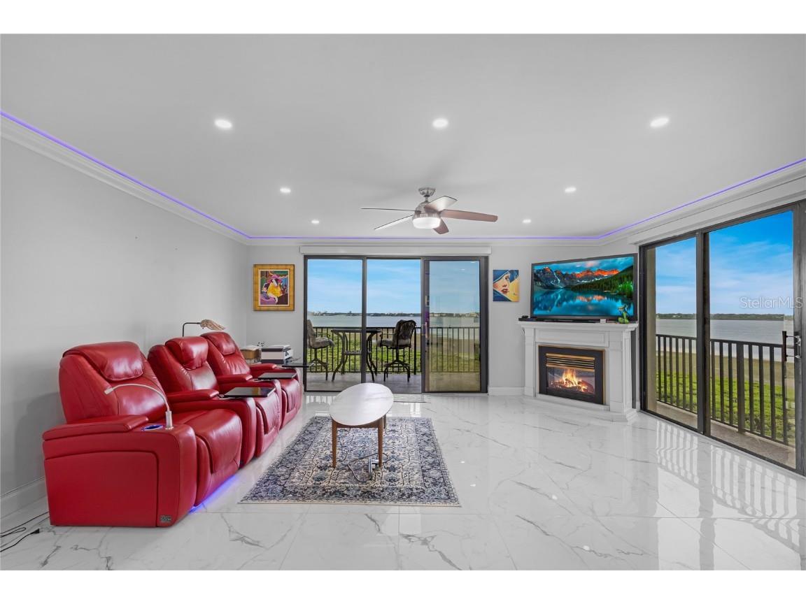 1501 Gulf Boulevard #305 Clearwater Beach FL 33767 TB8424666 image4