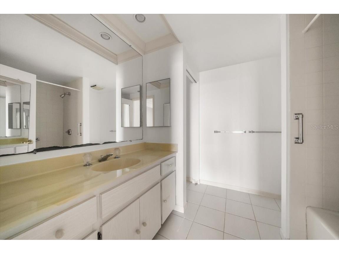 1501 Gulf Boulevard #604 Clearwater Beach FL 33767 - CLEARWATER HARBOR TB8453710 image12