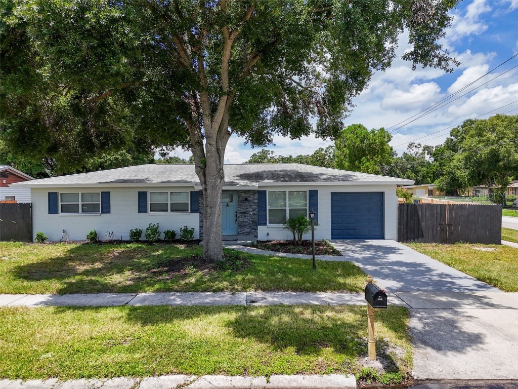 1501 Julian Lane Drive Tampa FL 33619 TB8416570 image1