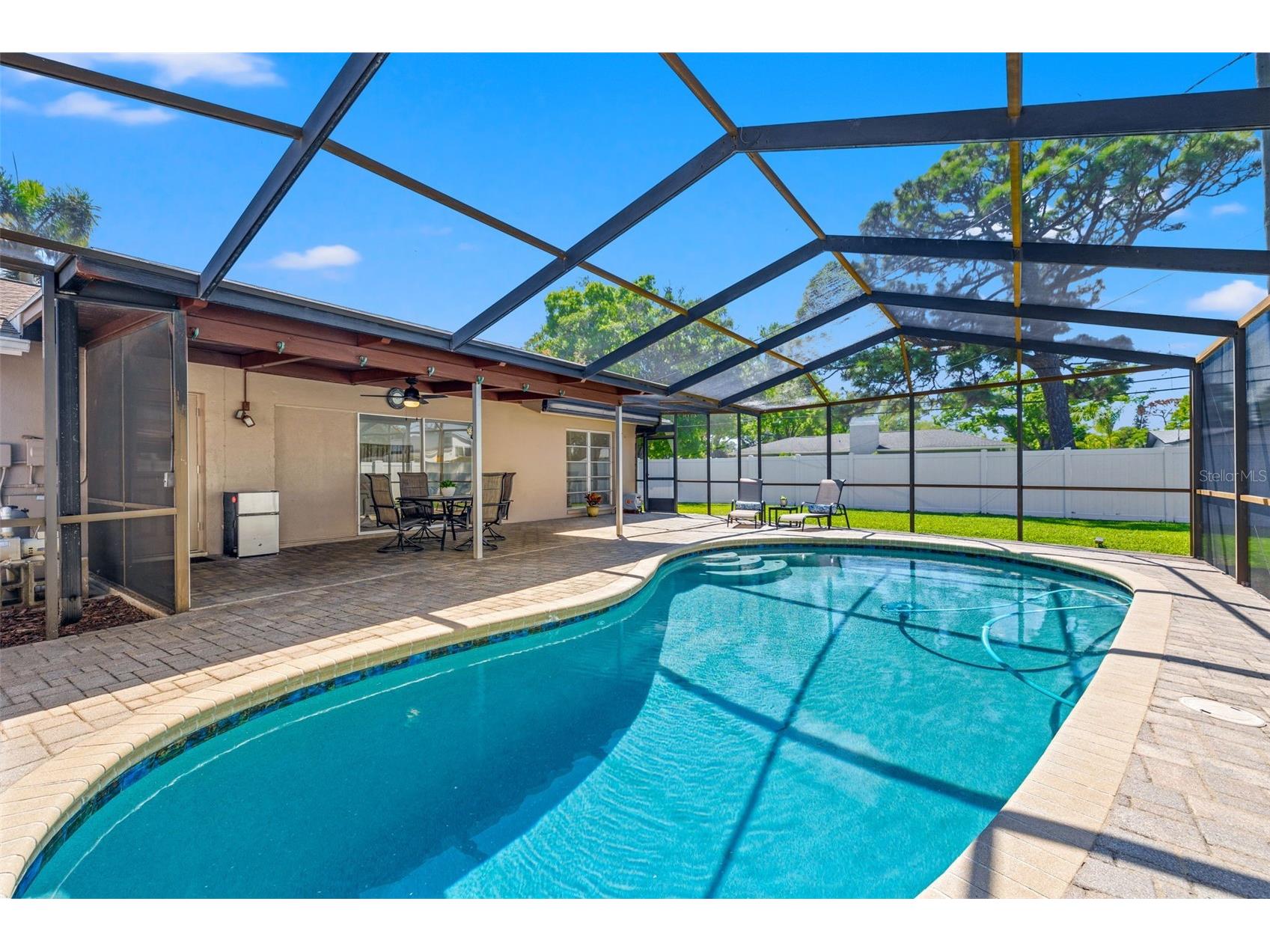 1501 N Dakota Avenue NE Saint Petersburg FL 33703 TB8508564 image4