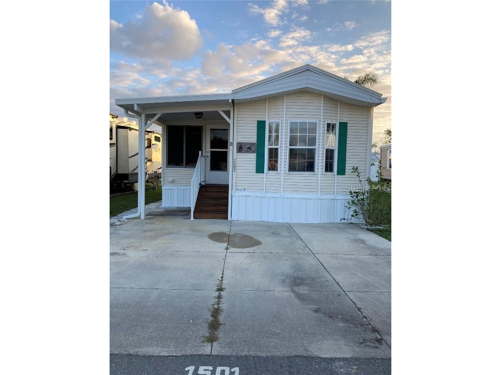 1501 N Manatee Loop Punta Gorda FL 33950 C7468735 image1