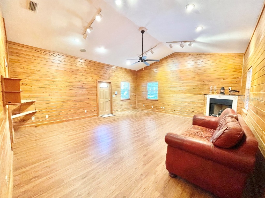 1501 NW 98th Street Gainesville FL 32606 GC532596 image60