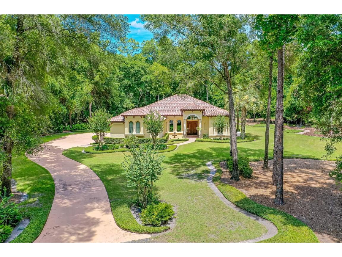 1501 Rambling Oaks Lane Deland FL 32720 V4936689 image1