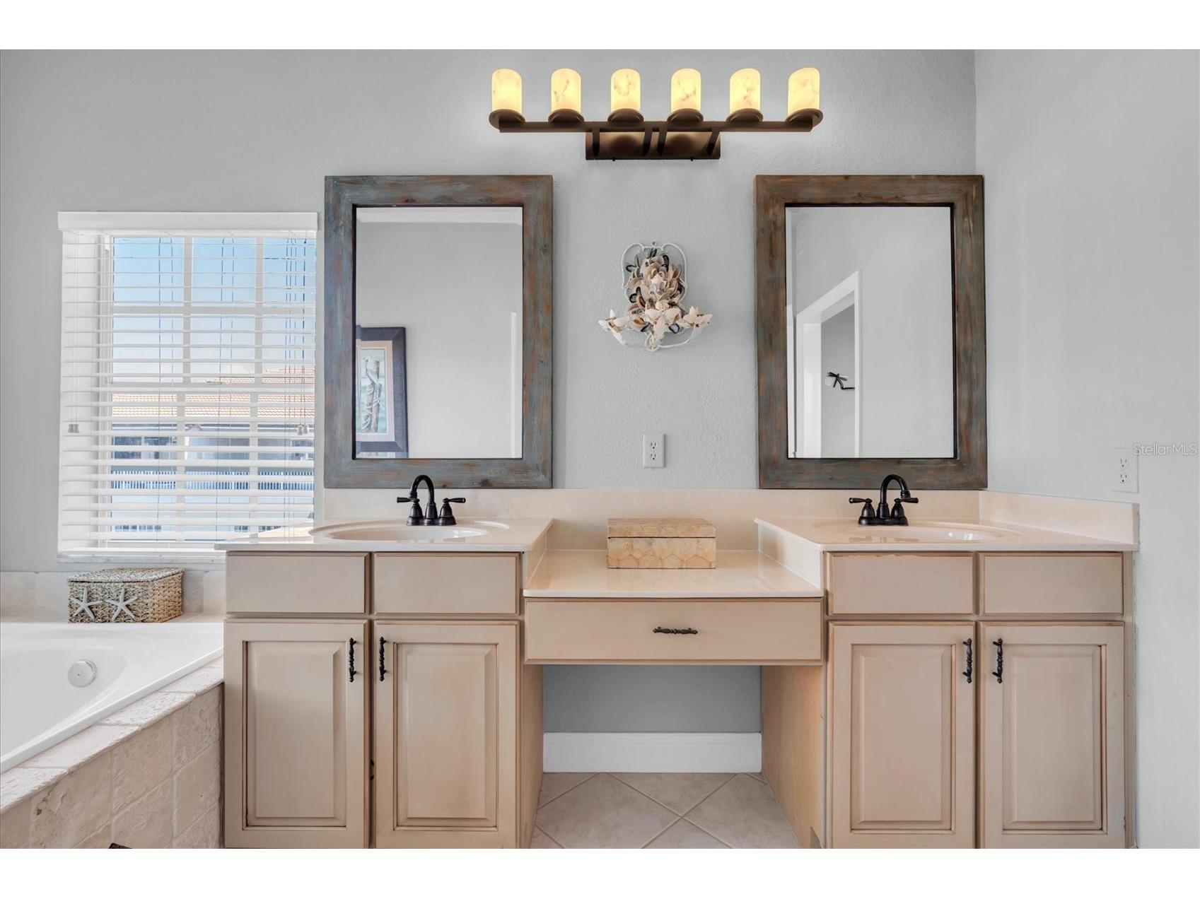 1501 Wharfside Drive Tarpon Springs FL 34689 - GULF OF MEXICO TB8491075 image23