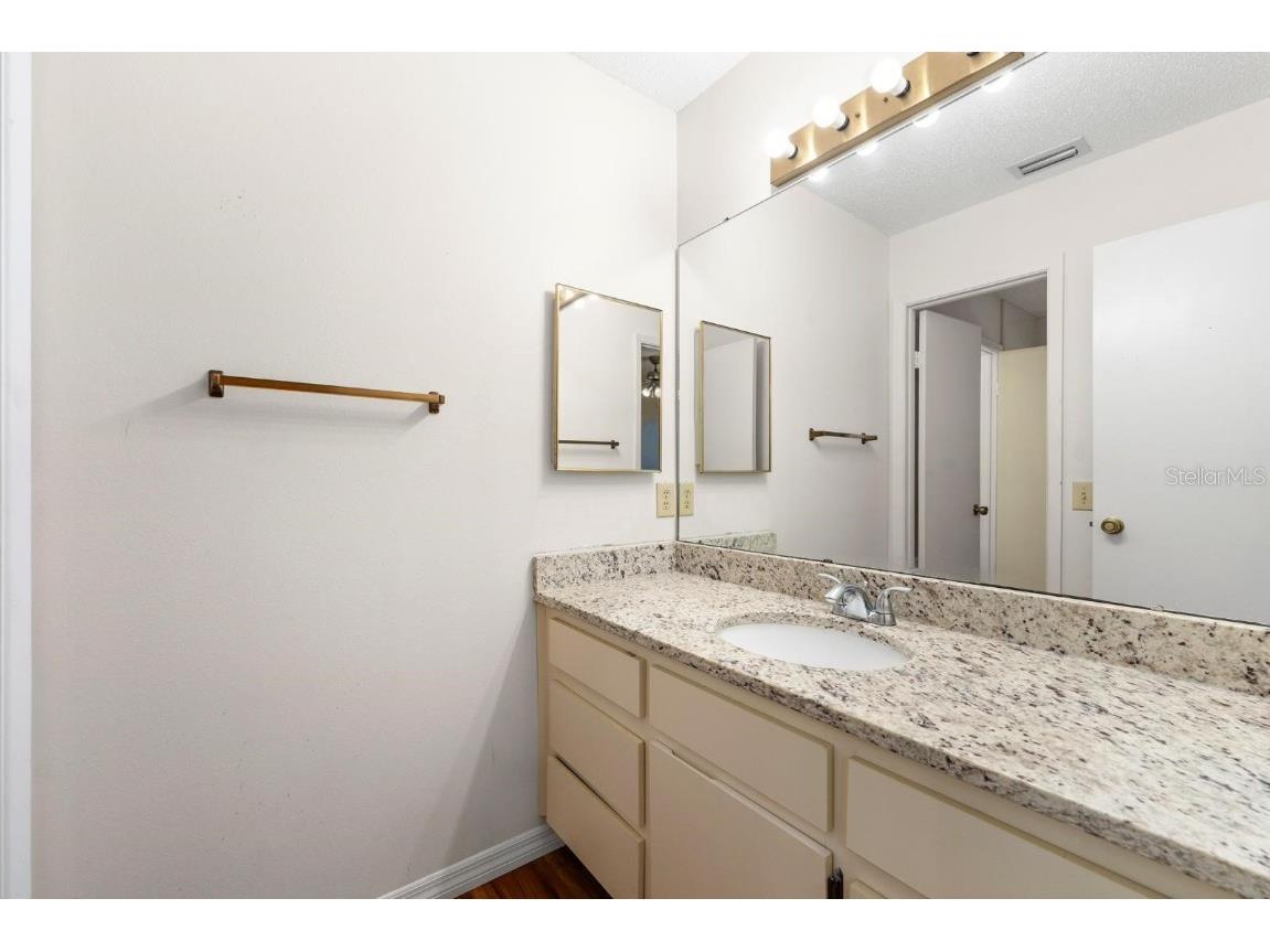 15013 Redcliff Drive Tampa FL 33625 TB8430802 image19