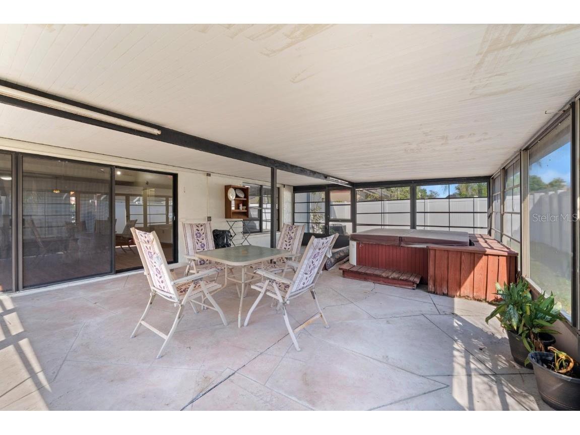 15013 Redcliff Drive Tampa FL 33625 TB8430802 image22