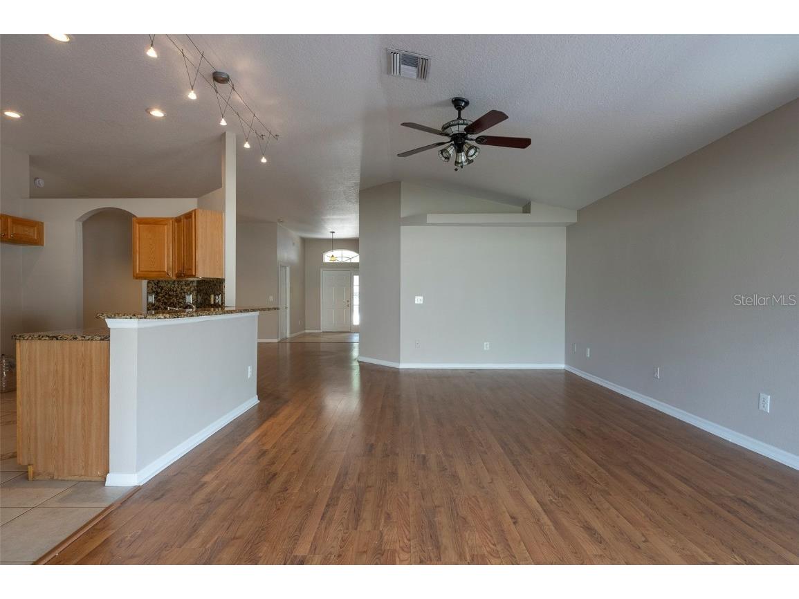 15017 Shaw Road Tampa FL 33625 TB8442242 image18