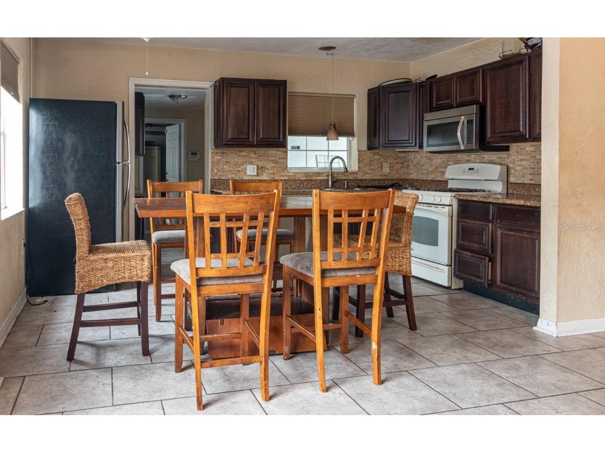 1502 13th Street W Bradenton FL 34205 A4674598 image8