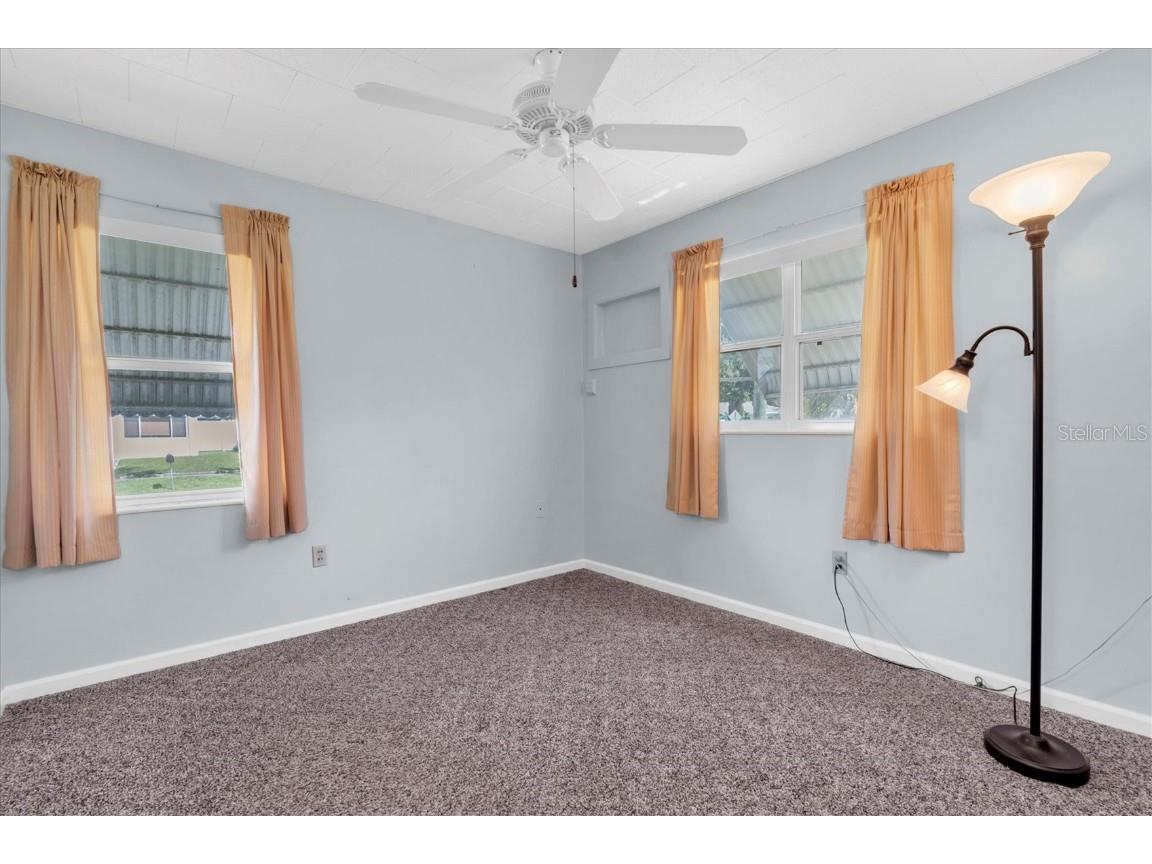 1502 55th Street S Saint Petersburg FL 33707 TB8433385 image21