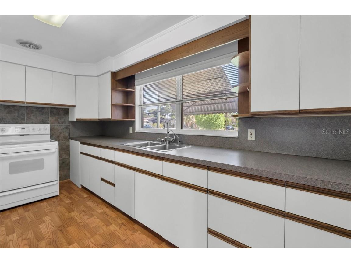 1502 55th Street S Saint Petersburg FL 33707 TB8433385 image8