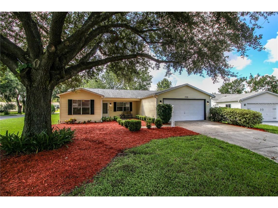 1502 Alfonso Lane Lady Lake FL 32159 OM677501 image1