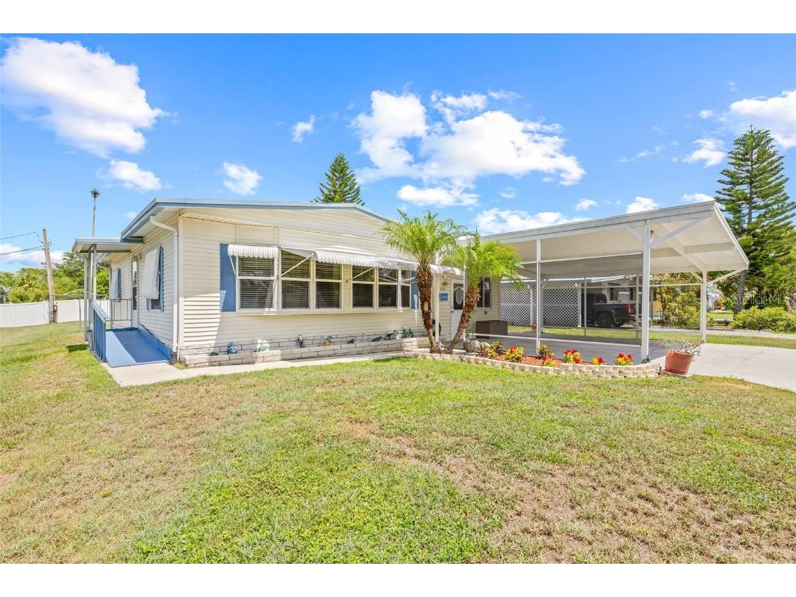 1502 Blue Lake Drive Lakeland FL 33801 L4954062 image1