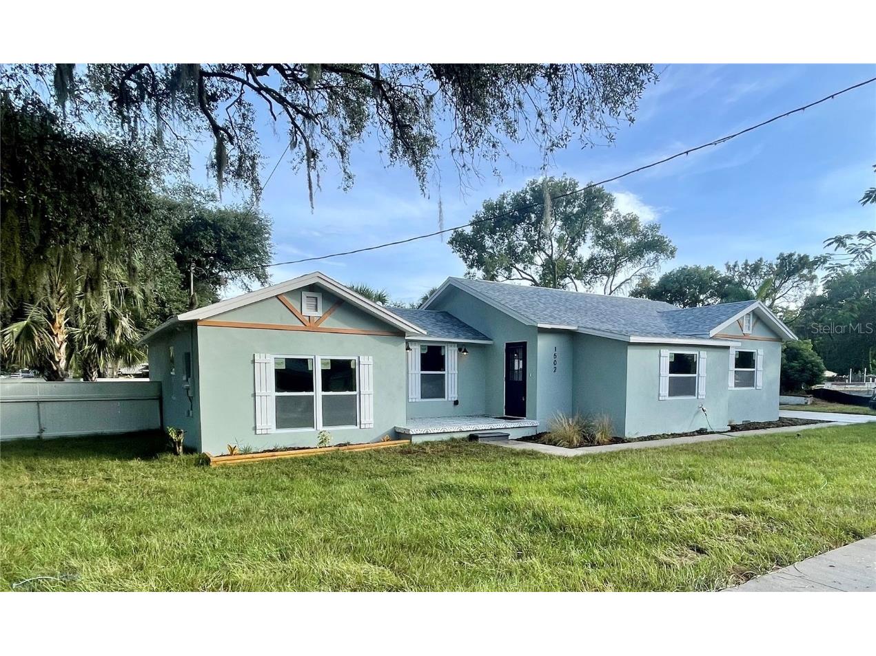 1502 E Hanna Avenue Tampa FL 33610 T3335518 image1