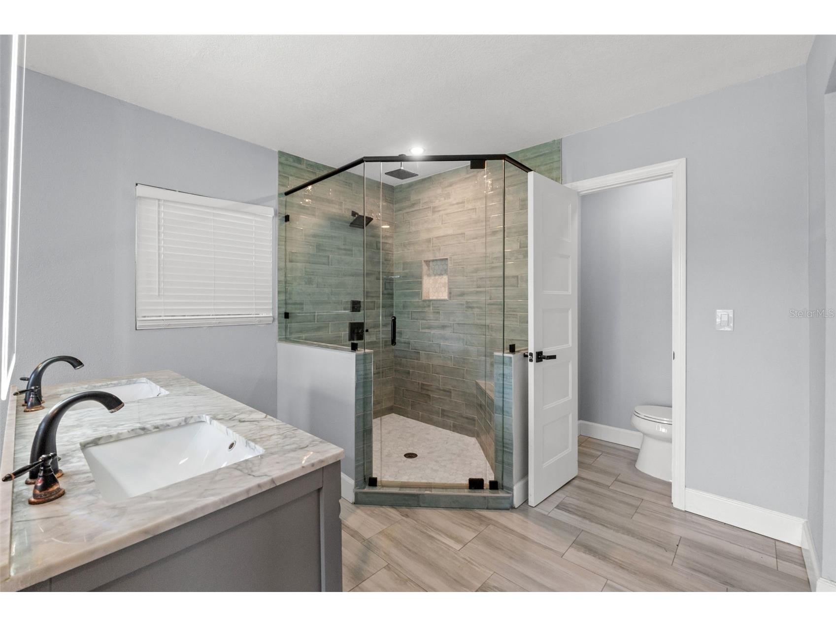 1502 E Park Circle Tampa FL 33610 TB8501236 image32