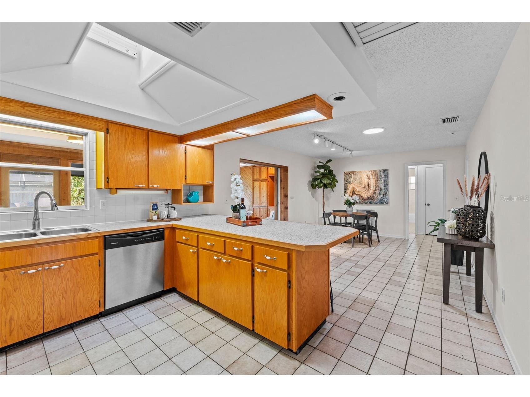 1502 Haven Bend Tampa FL 33613 TB8497436 image15