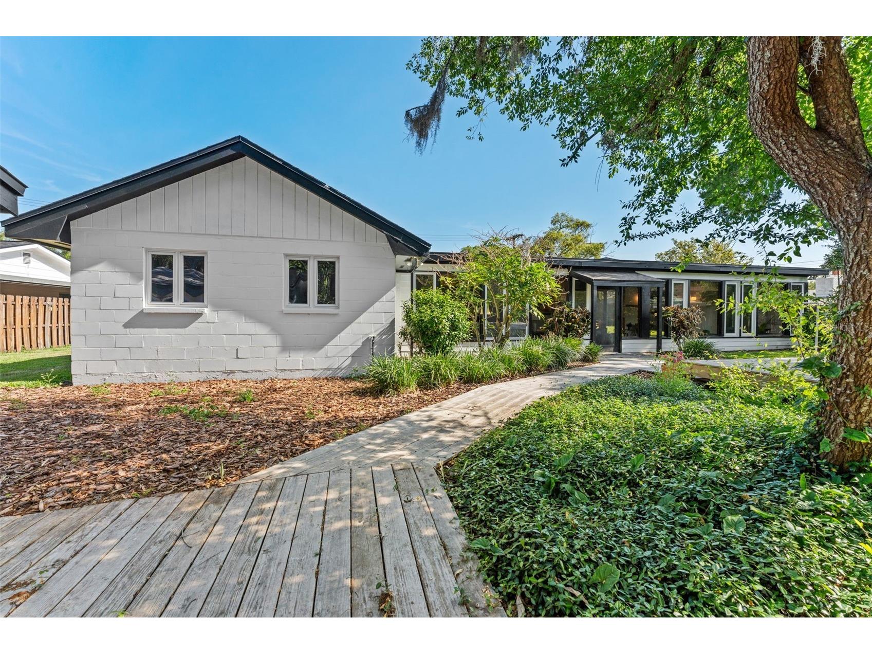 1502 Haven Bend Tampa FL 33613 TB8497436 image47