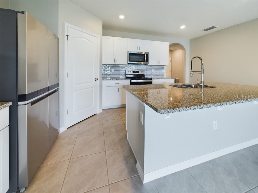 1502 Jadewood Way Kissimmee FL 34744 O6233314 image12