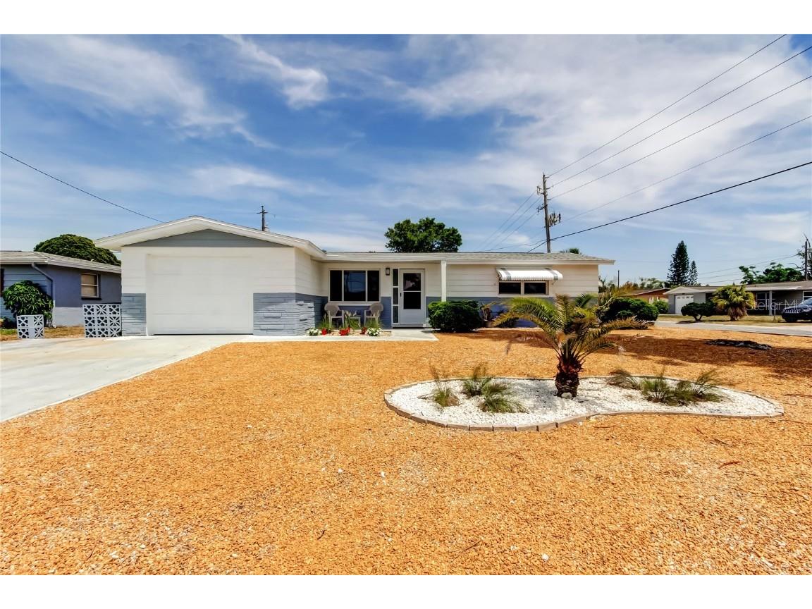 1502 Landau Street Holiday FL 34690 W7874657 image1