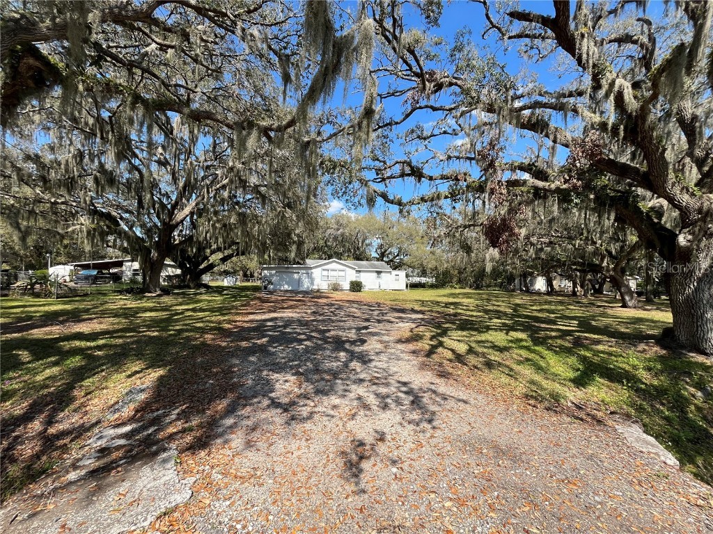 1502 S Wiggins Road Plant City FL 33566 TB8361429 image3