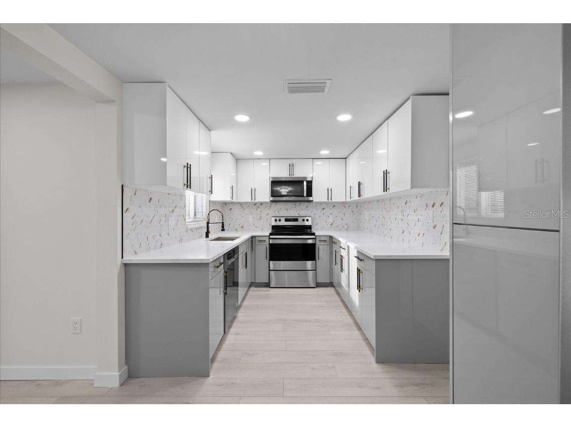 15025 Shark Street Hudson FL 34667 TB8392041 image10