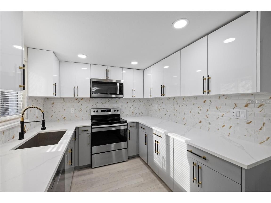 15025 Shark Street Hudson FL 34667 TB8392041 image9