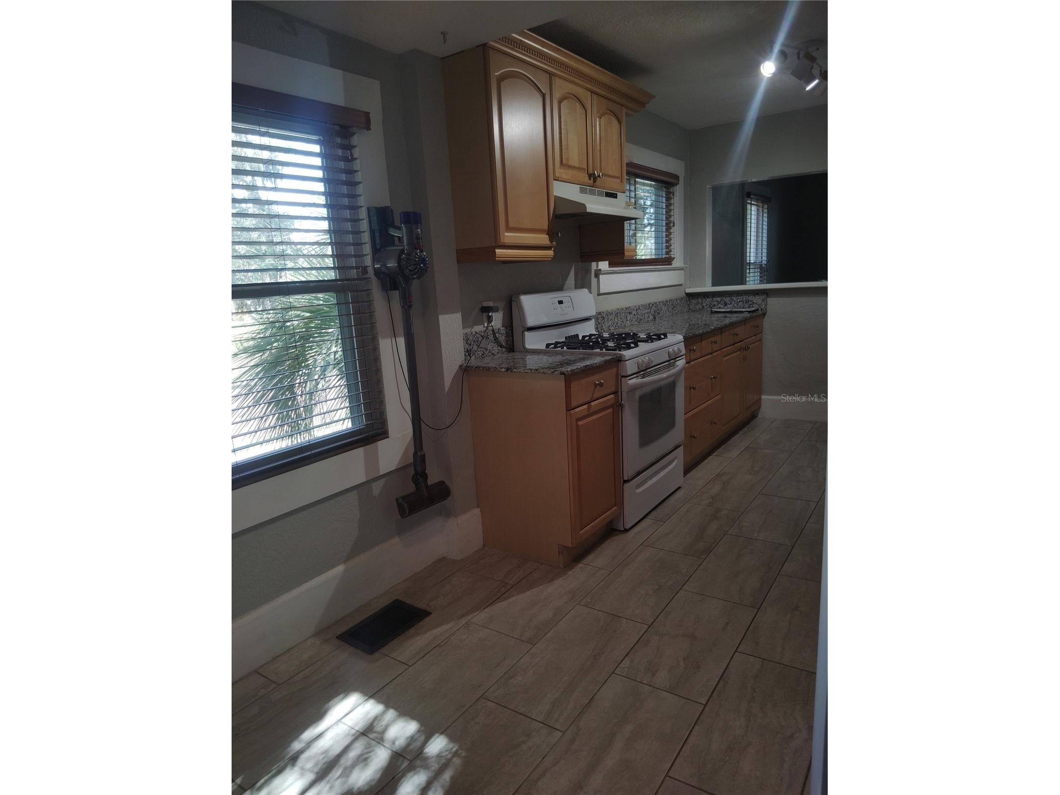 1503 Belgrade Avenue Orlando FL 32803 O6423563 image10