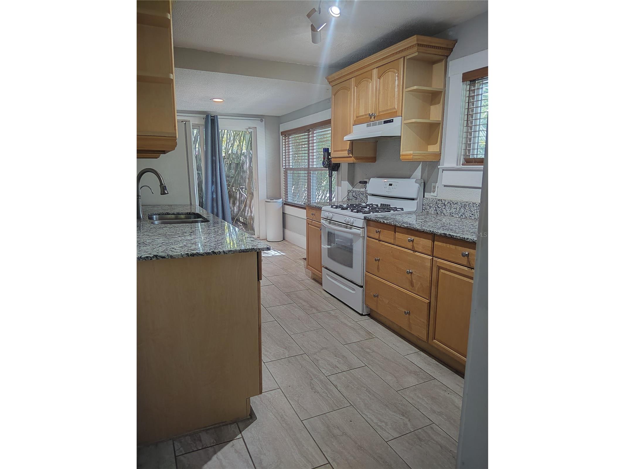 1503 Belgrade Avenue Orlando FL 32803 O6423563 image3