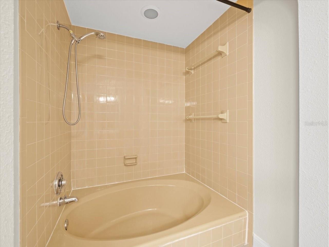 1503 Cordova Green Seminole FL 33777 TB8467378 image24