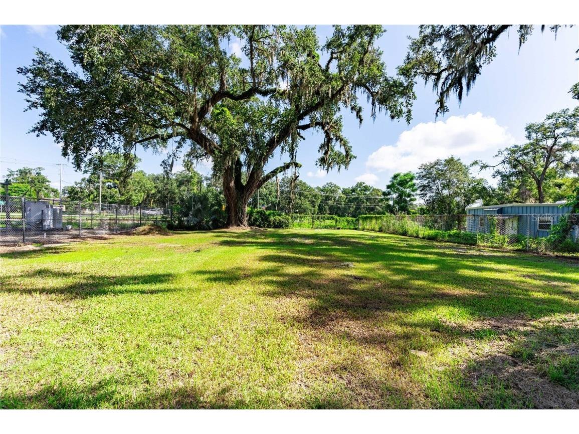 1503 Lakeview Avenue Seffner FL 33584 G5084946 image10