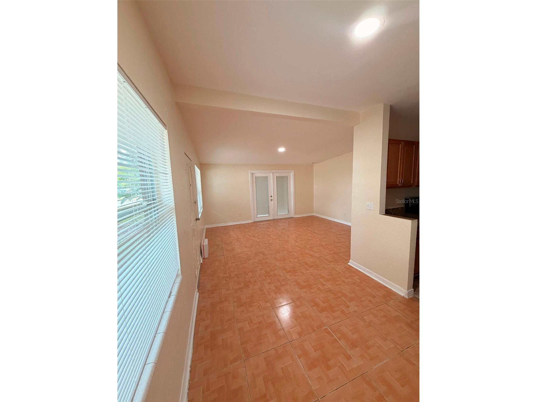 1503 W Linebaugh Avenue Tampa FL 33612 TB8525959 image2