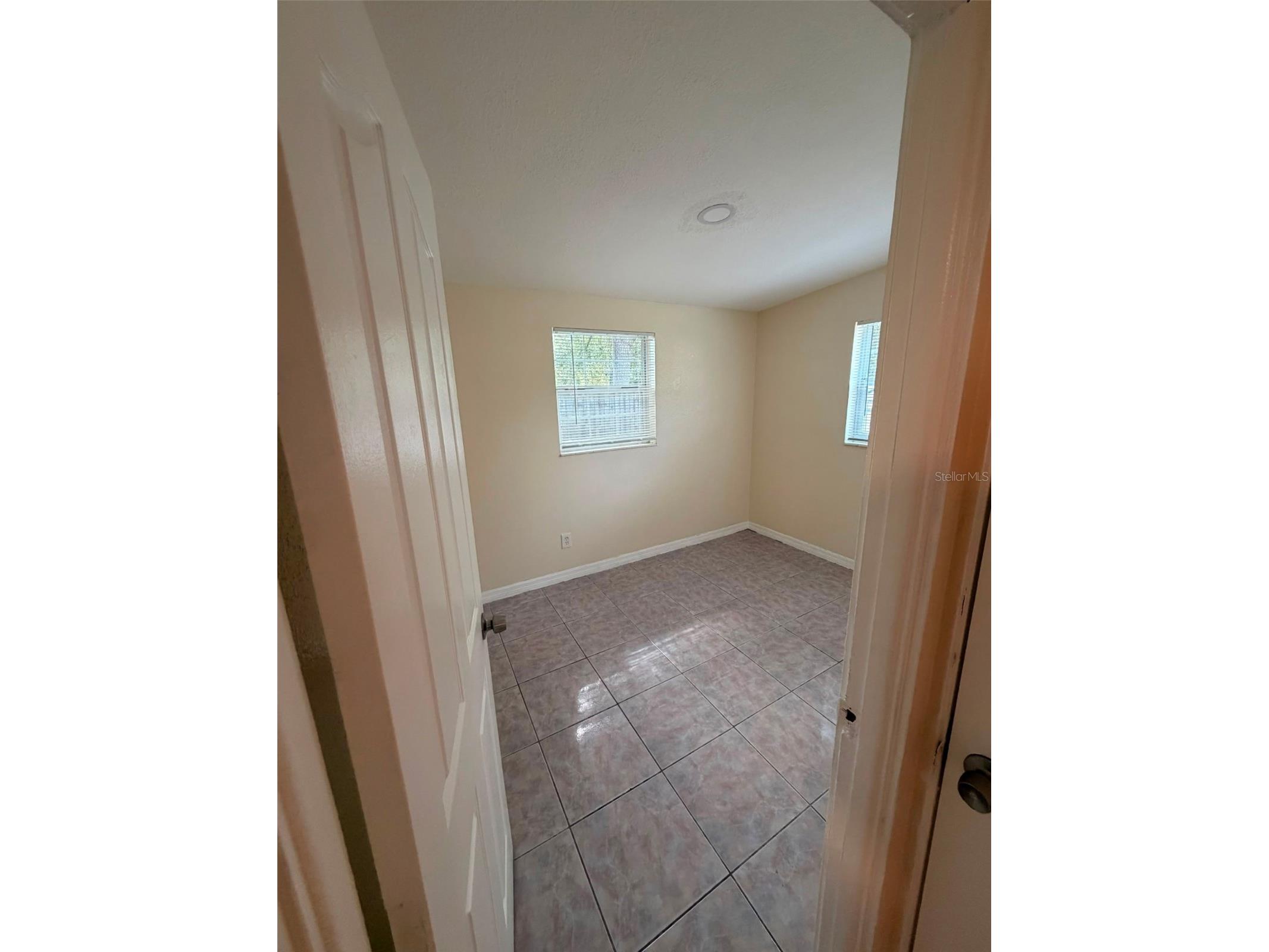 1503 W Linebaugh Avenue Tampa FL 33612 TB8525959 image4