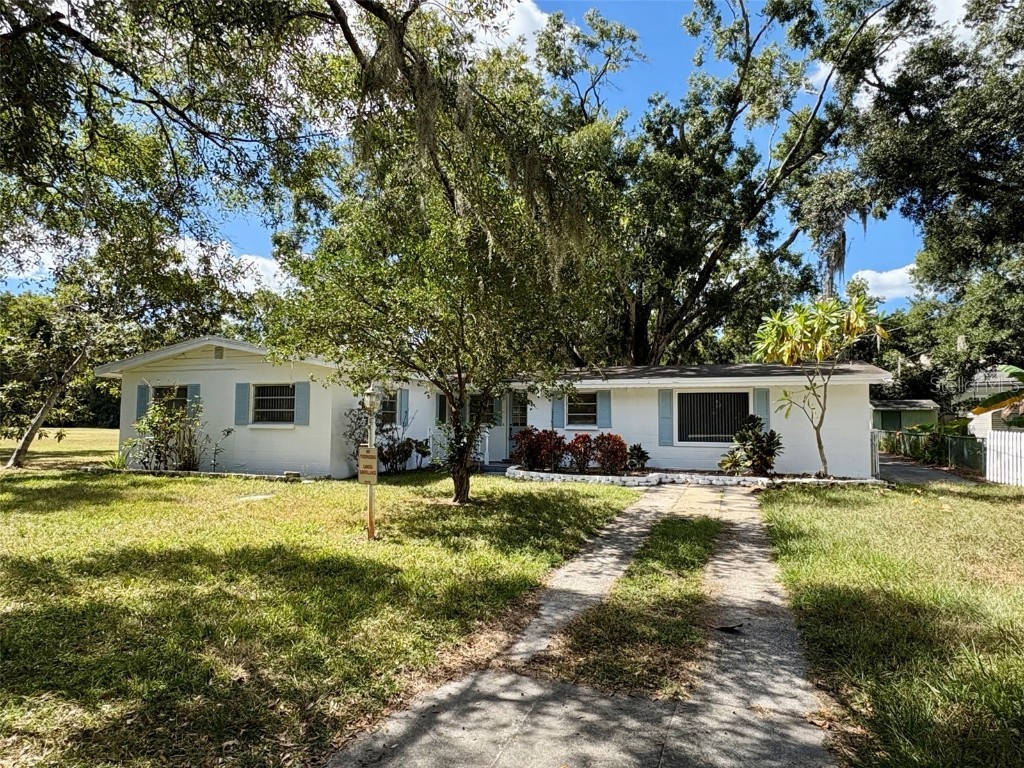 15034 Lake Magdalene Boulevard Tampa FL 33618 TB8439494 image1