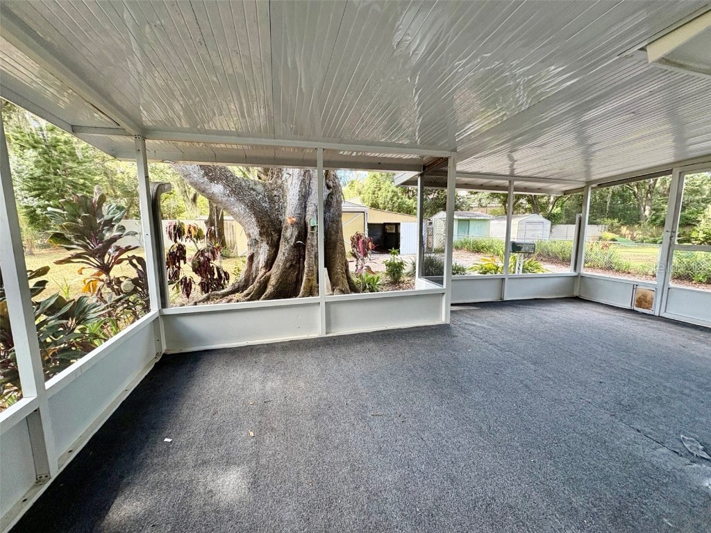 15034 Lake Magdalene Boulevard Tampa FL 33618 TB8439494 image3