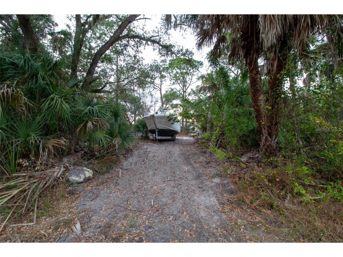 15038 Cresent Avenue Port Charlotte FL 33953 D6145277 image2