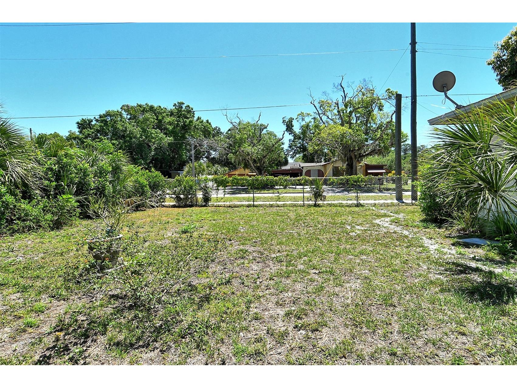 1504 Cocoanut Avenue Sarasota FL 34236 A4669404 image7