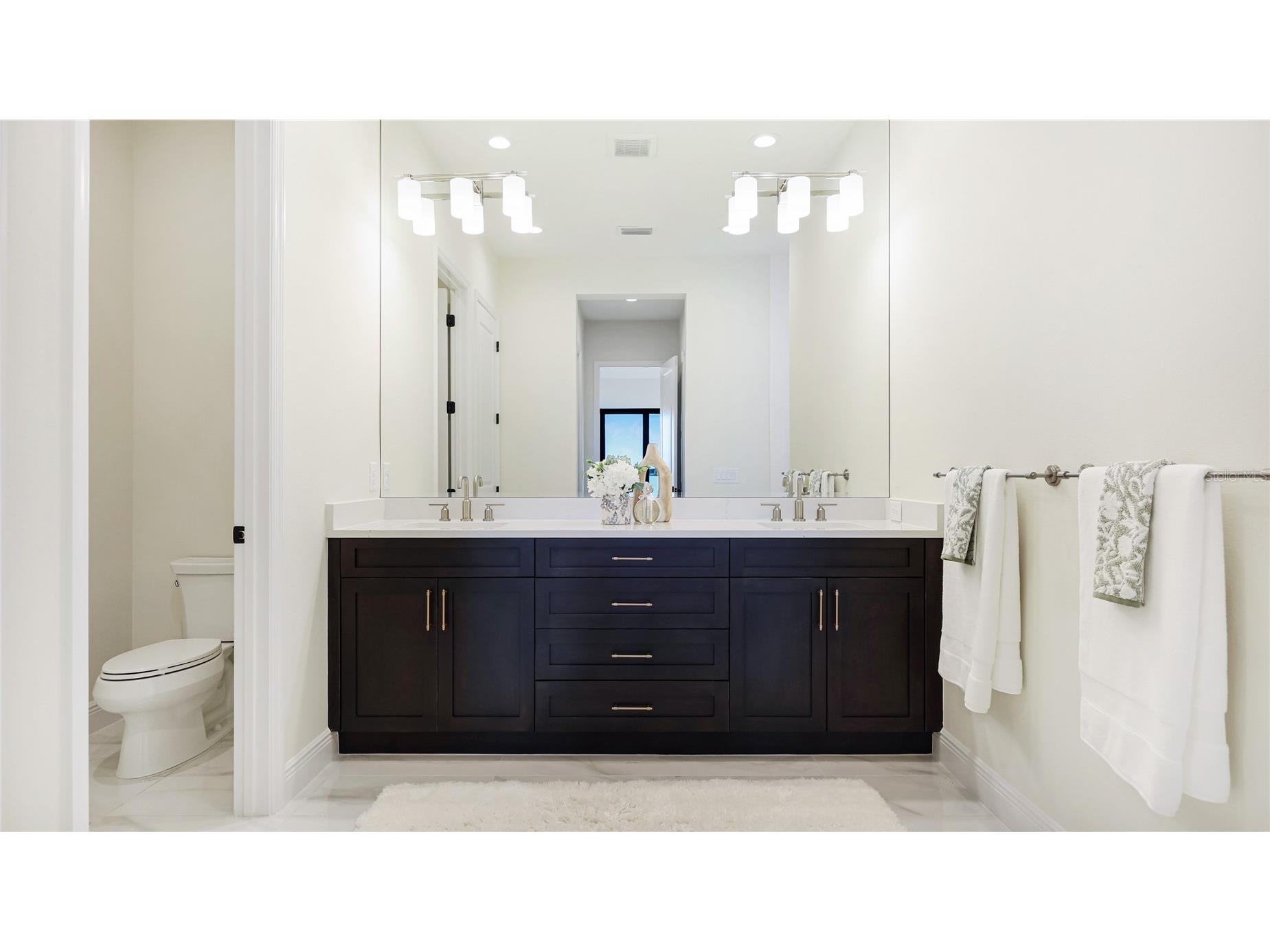 1504 Corfu Place Sarasota FL 34240 A4679984 image28