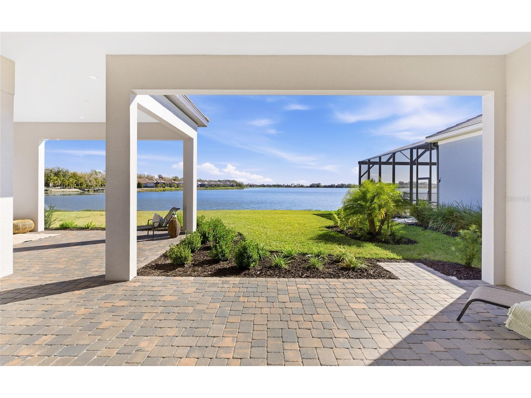 1504 Corfu Place Sarasota FL 34240 A4679984 image3