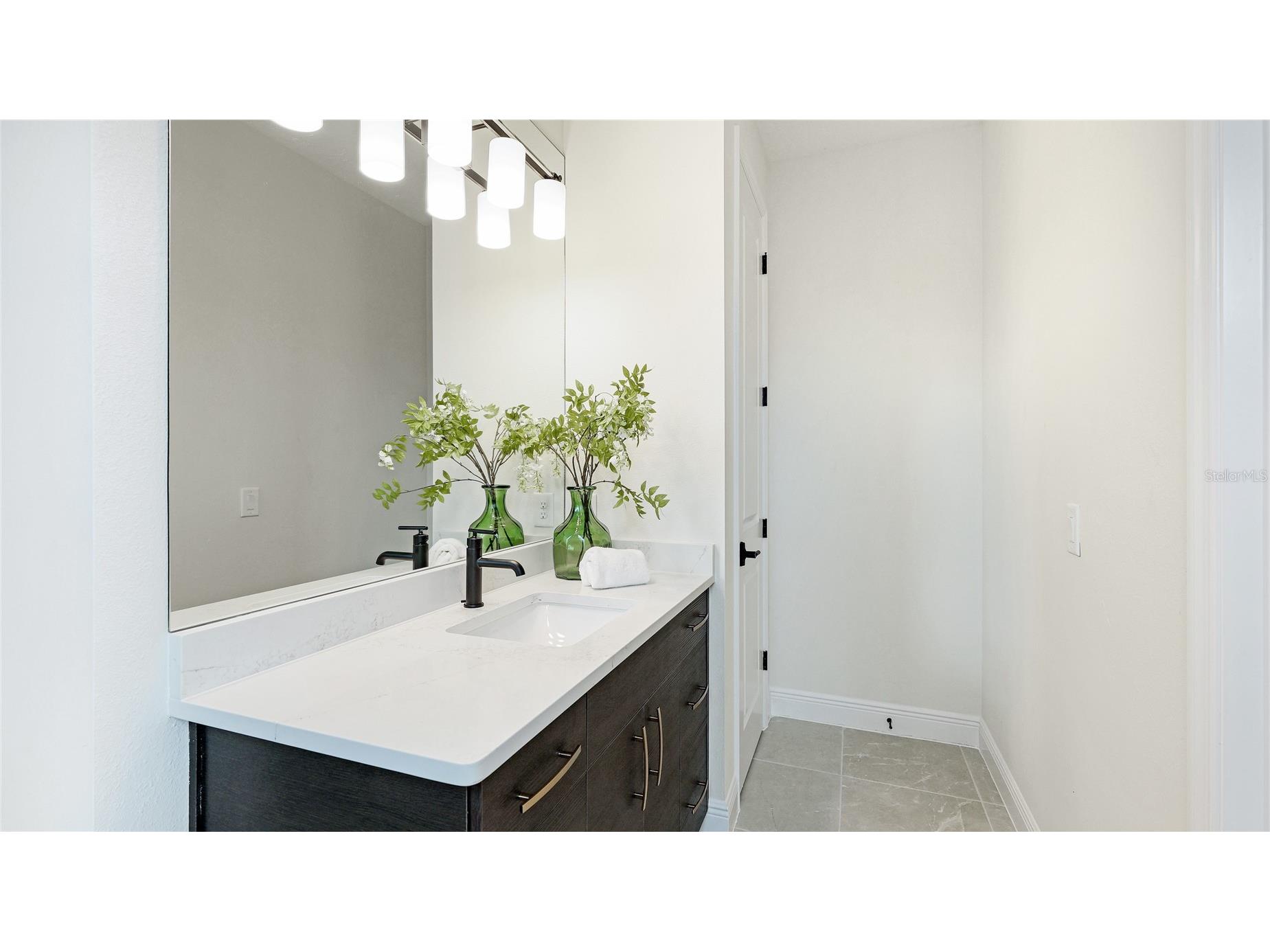 1504 Corfu Place Sarasota FL 34240 A4679984 image41