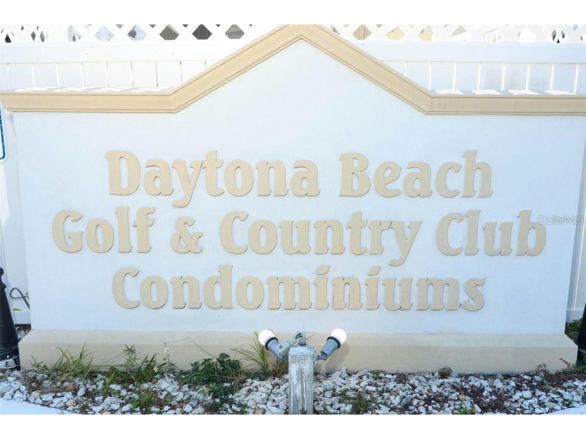 1504 Virginia Avenue #117B Daytona Beach FL 32114 V4933983 image1