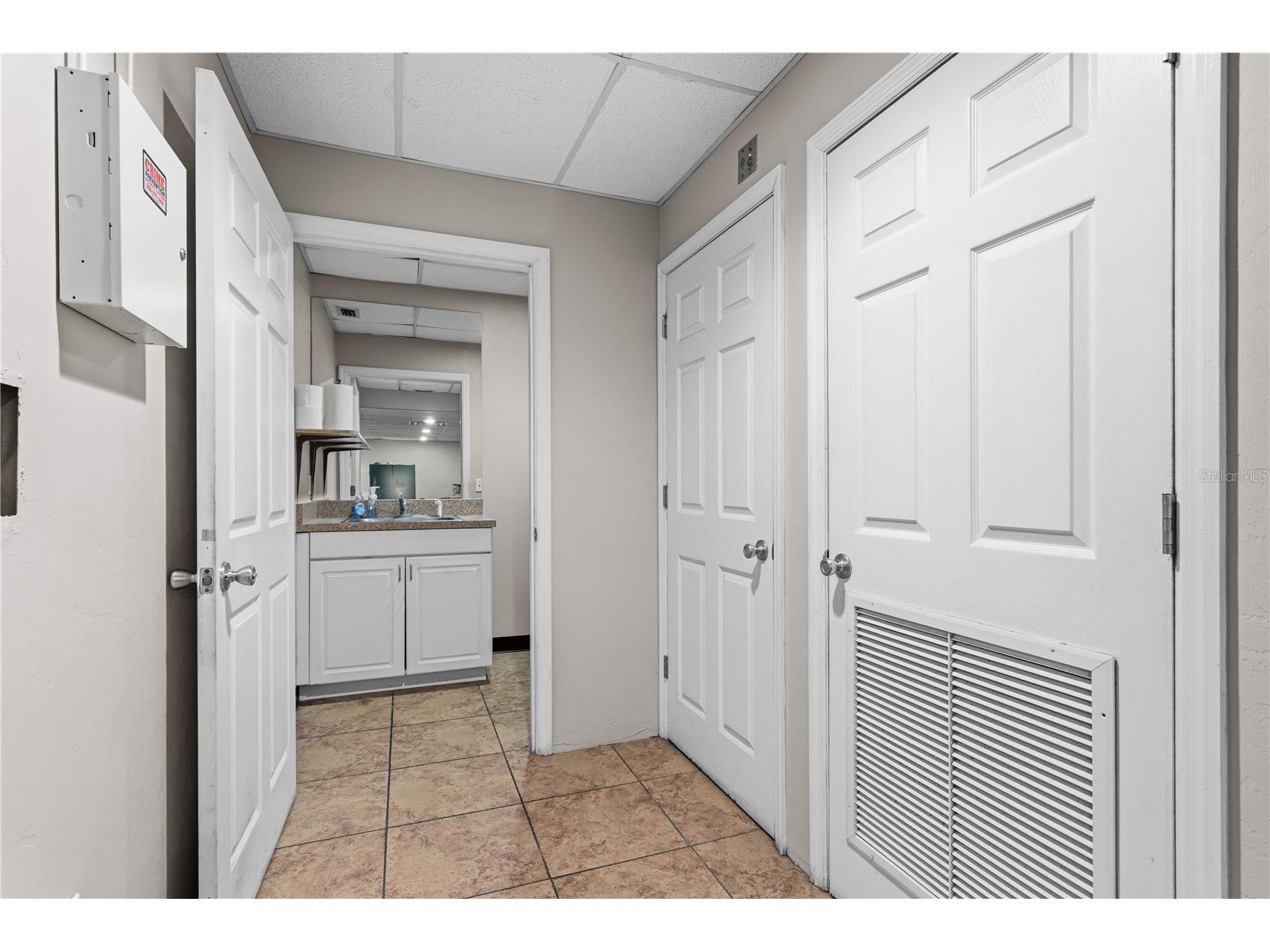 15043 Main Street Alachua FL 32615 OM707990 image36