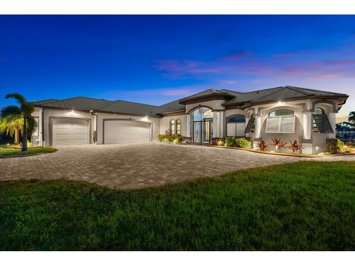 15044 San Domingo Boulevard Port Charlotte FL 33981 - ZEPHYR WATERWAY D6143053 image1