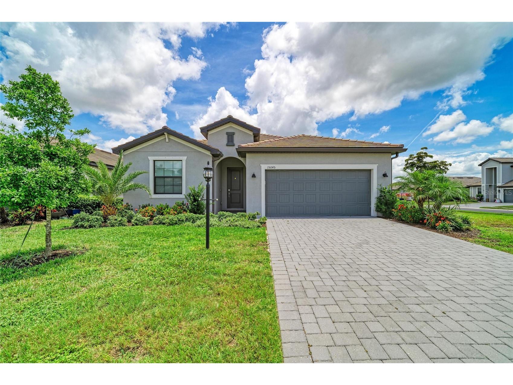 15045 Serene Shores Loop Bradenton FL 34211 A4698279 image1