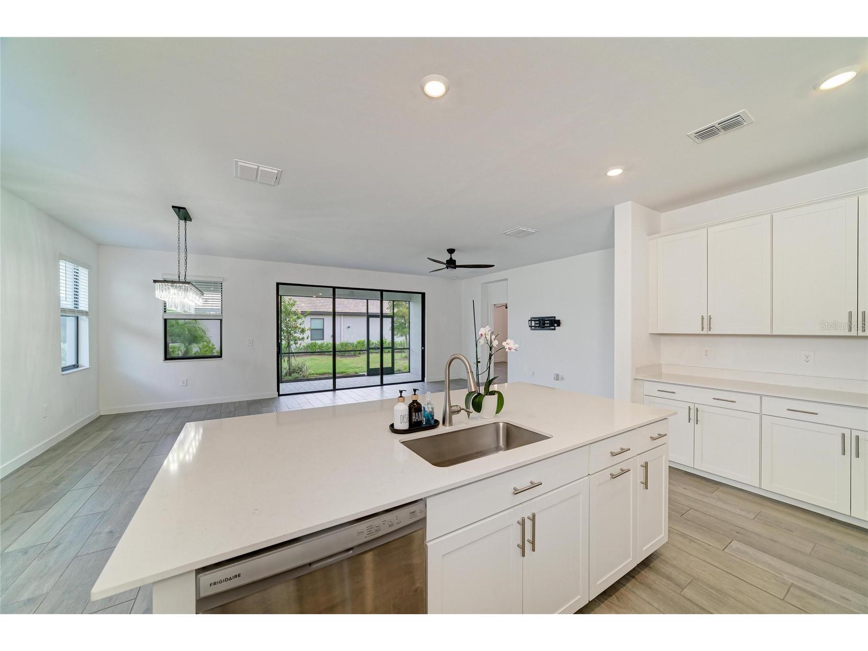 15045 Serene Shores Loop Bradenton FL 34211 A4698279 image13